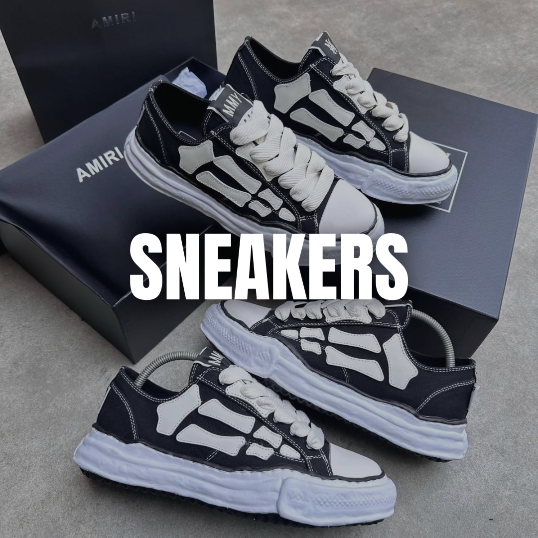 SNEAKERS